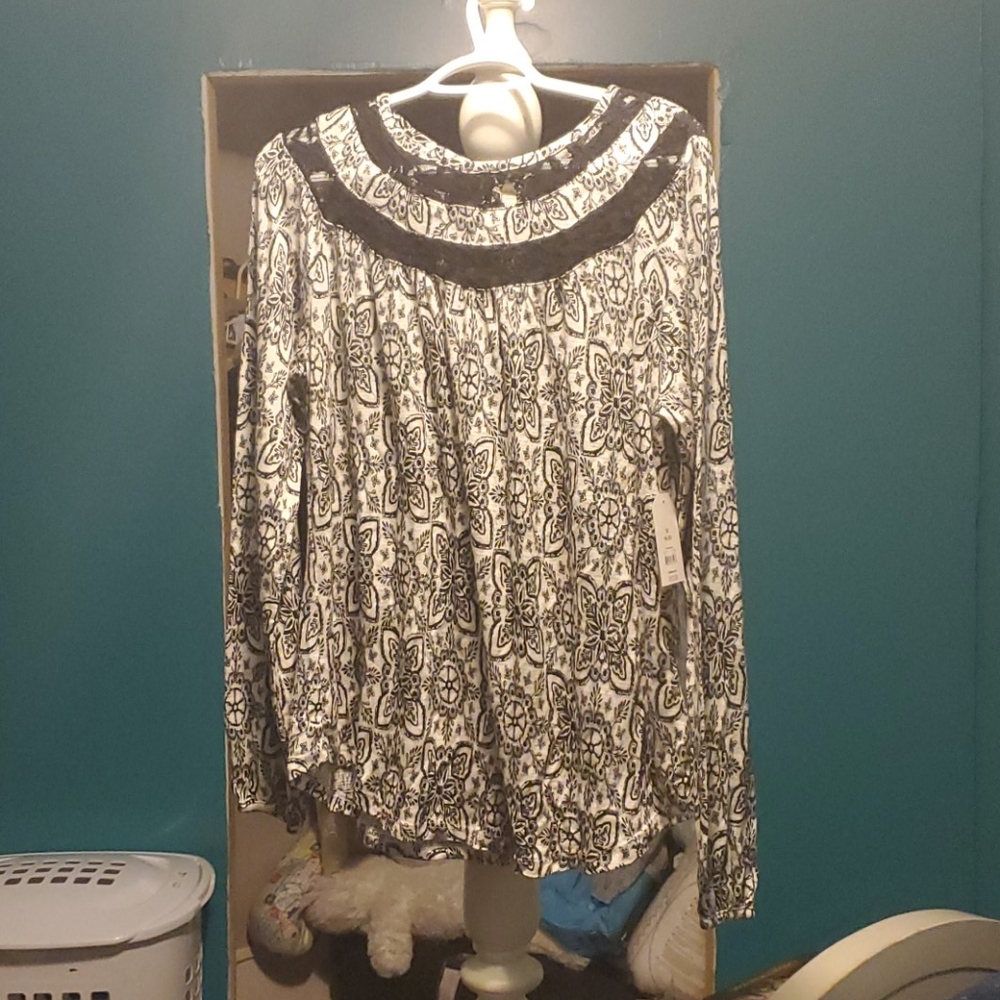 Blouse - Picture 1 of 2